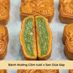 Bánh Trung Thu Nướng Cốm Tươi & Sen Dừa Sáp Ít Ngọt