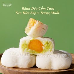 Bánh Trung Thu Dẻo Cốm Tươi Sen Dừa Sáp Trứng Muối